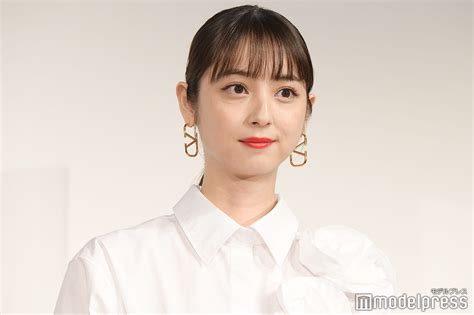 画像1028 佐々木希、高岡早紀の台詞に「鳥肌立っちゃった」内田理央らと赤い衣装で登場＜リカ ～自称28歳の純愛モンスター～＞ モデルプレス