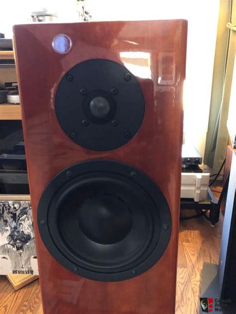 Totem Forest Signature Speakers In High Gloss Cherry Photo 4135589