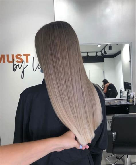 Окрашивание волос | Волосы цвета пепельный блондин, Окрашивание волос ...