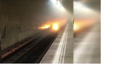 Incendiu într o stație de metrou din București Călătorii au filmat un