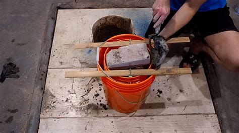 DIY Large Round Concrete Planter | DIY Montreal