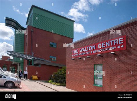 The Walton Centre. Liverpool Stock Photo - Alamy