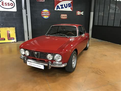 Alfa Romeo Giulia Gt Voiture De Collection Capots Vintage