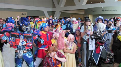 BronyCon 2013 Cosplayers My Little Pony + Random by GmanCommand on ...