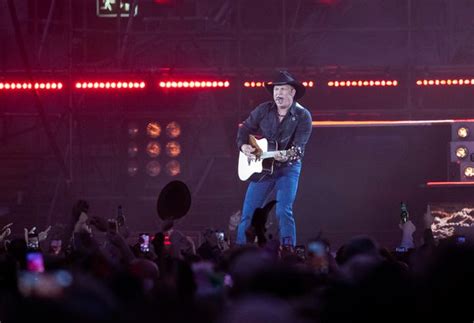 Garth Brooks will play 'secret encore' at final Croke Park gig tonight ...