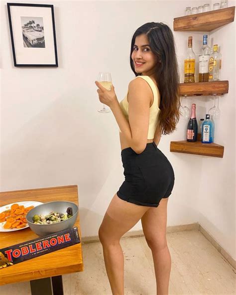 Sakshi Malik Hot Photos TeluguBulletin
