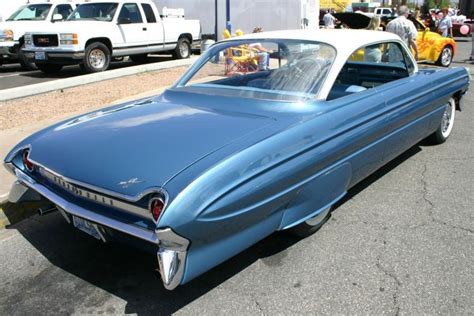 1961 Oldsmobile Dynamic 88 - Information and photos - MOMENTcar