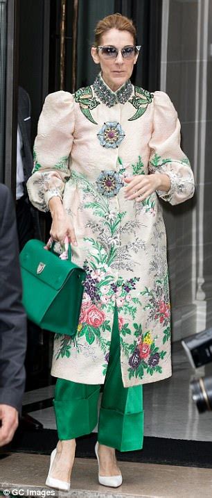 Celine Dion Goes Completely Naked For Racy Instagram Snap Daily Mail Online