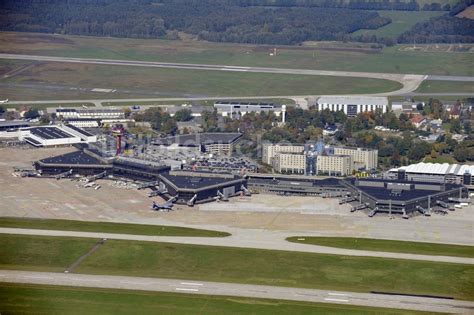 Langenhagen Aus Der Vogelperspektive Abfertigungs Geb Ude Und