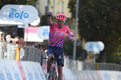 Michael Woods Wins Stage 3 Of Tirreno Adriatico Takes Over Race Lead