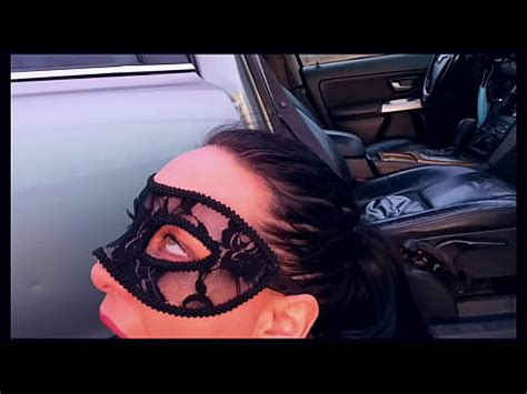 Garganta Profunda Descuidada En El Auto Y Semen En La Boca Afuera XVIDEOS