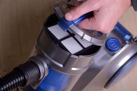 How To Clean Eureka Vacuum Filter 3 Easy Steps