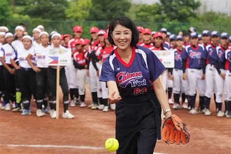 U15亞洲盃女壘》南投縣長許淑華開球贈加菜金 中華隊首戰因雨延賽至14日 麗台運動 Line Today