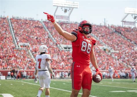 Utah Football in Photos: Utah Handles Thunderbirds in 73-7 Rout - The Daily Utah Chronicle