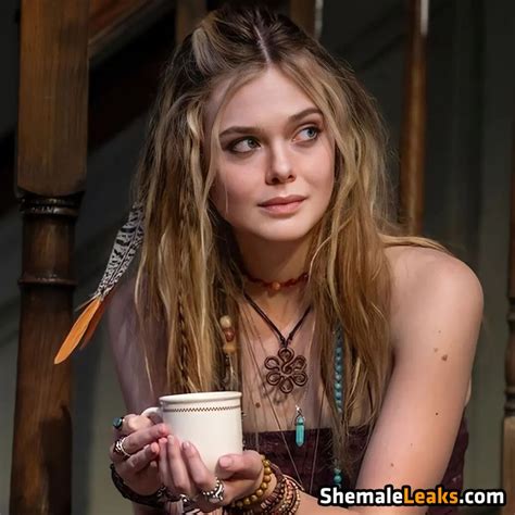 Elle Fanning Ellefanning Leaked Nude Onlyfans Photo Shemaleleaks