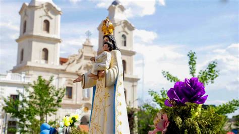 La Virgen Del Pilar Historia Devoci N Y Milagros De La Primera