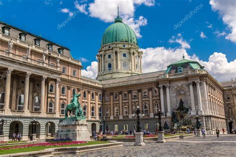 Buda Castle or Royal Palace – Stock Editorial Photo © bloodua #48919483