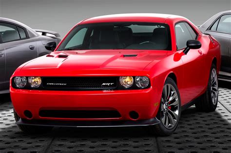 Srt Adds Satin Vapor Editions For 300 Challenger And Charger Srt