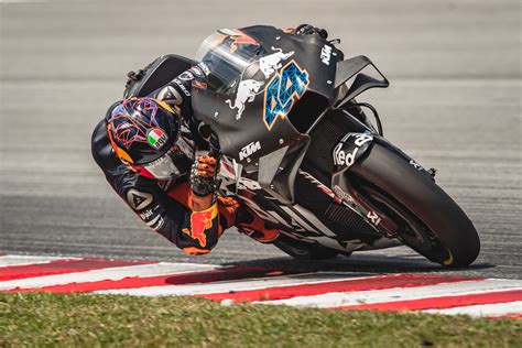 KTM stride forwards with 2020 MotoGP prep after long Sepang test - KTM ...