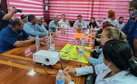 Policías jubilados liberan el Palacio Municipal en Guasave