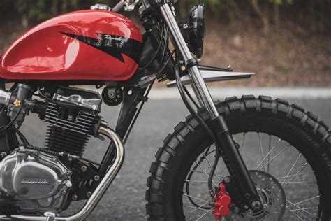 Honda Tmx Brat Tracker By Revolt Cycles Cafe Racer Honda Tracker