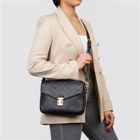 Pochette Metis Black | semashow.com