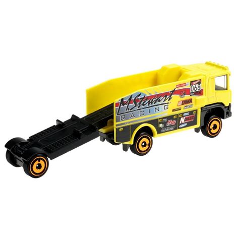 Mattel HOT WHEELS Track Stars Ciężarówka SCANIA RALLY TRUCK GKC33