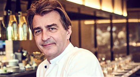 Six mois après son ouverture le restaurant londonien de Yannick Alléno