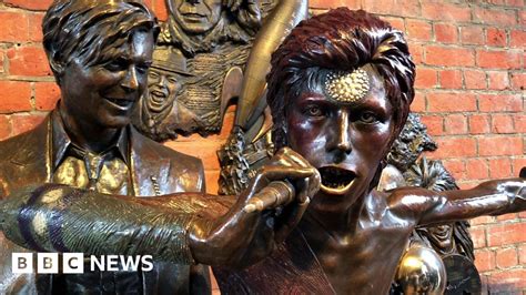 David Bowie Statue Unveiled In Aylesbury Bbc News