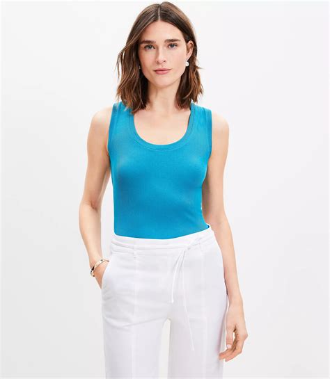 Perfect Ribbed Scoop Neck Tank Top