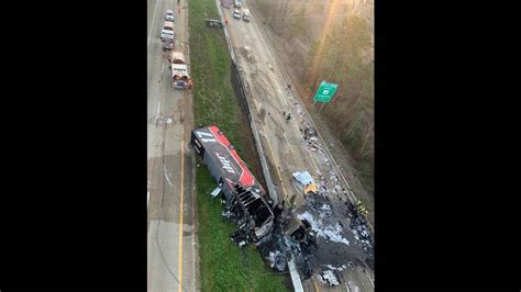 Driver of Mooresville-based NASCAR team hauler dies in wreck ...