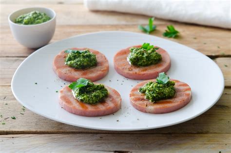 Ricetta Medaglioni Di Mortadella Grigliata Con Salsa Verde Cucchiaio