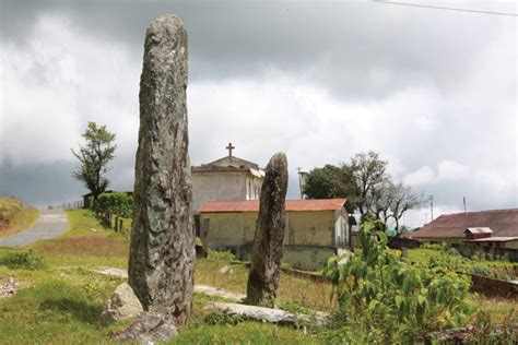 Travels in Geology: Abode of the clouds: A journey to Meghalaya, India