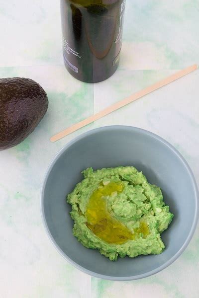 Avocado Olive Oil Face Mask - Eat Thrive Glow