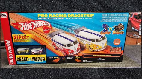 Auto World Hot Wheels Snake Vs Mongoose Drag Strip Slot Car Set YouTube