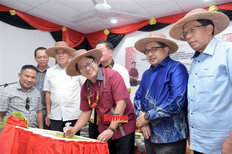 Inisiatif Projek Tamu Desa Sediakan Kemudahan Infra Usahawan Kecil Di