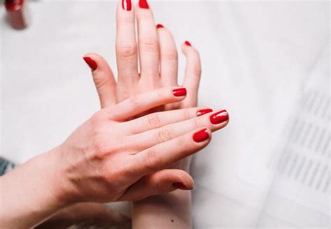 Comment Enlever Du Vernis Sans Dissolvant Et Sans Ac Tone