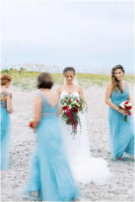 KELSEY + MATT || WRIGHTSVILLE BEACH WEDDING || WRIGHTSVILLE BEACH, NORTH CAROLINA | megan morales