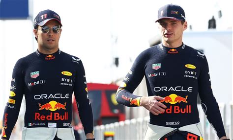 Checo Pérez El Mexicano Felicita A Max Verstappen Por Tricampeonato En