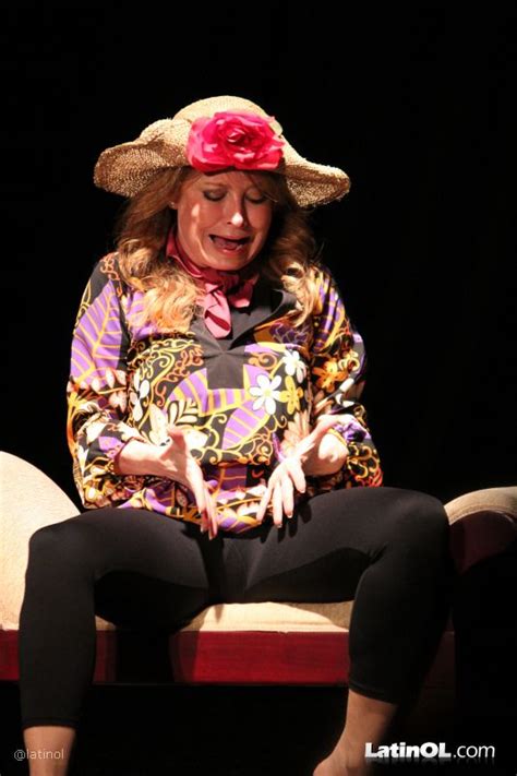 Fotos Estreno de los Monólogos de la Vagina LatinOL Vida Social