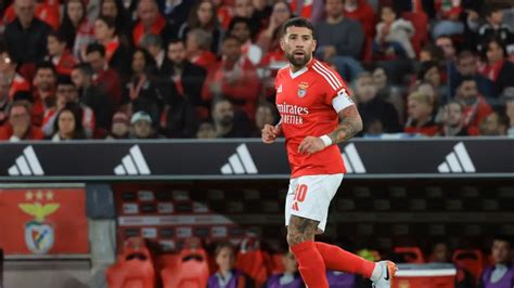 O Benfica Em Alerta H Novidades Sobre A Mudan A De Otamendi Para