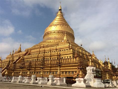 Shwe Zi Gon Pagoda Old Bagan Myanmar Local Travel Travel Bagan