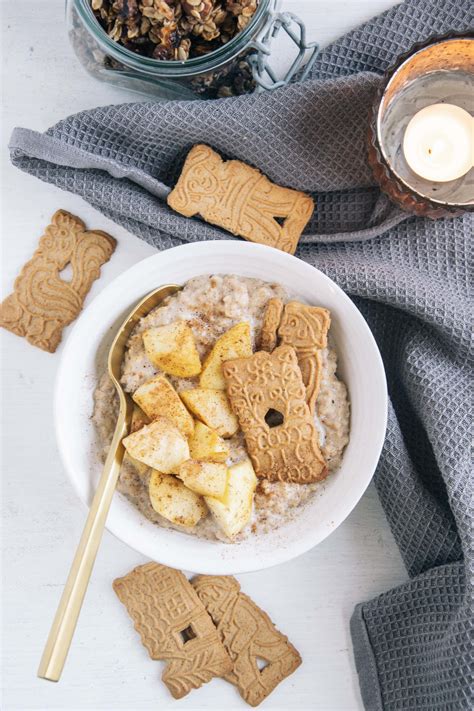 Spekulatius Porridge Mit Bratapfel Oats And Crumbs