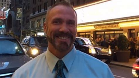 Un Presentador De Informativos Se Pasa Al Cine Porno Gay