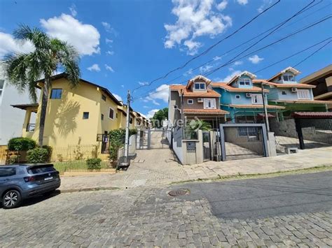 Casa de Condomínio na Rua Padre João Batista Reus 2133 Tristeza em