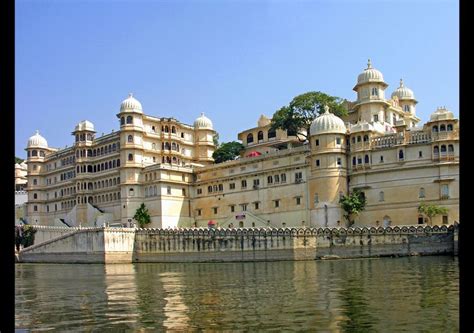 Udaipur Ganztägige Private Sightseeing Tour mit Guide GetYourGuide