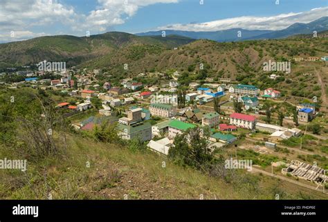 Settlement in the mountains of Crimean peninsula Stock Photo - Alamy