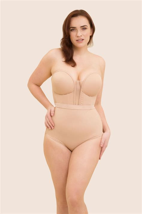 Cette Lingerie Est Parfaite Porter Sous Sa Robe De Mari E Albe Editions