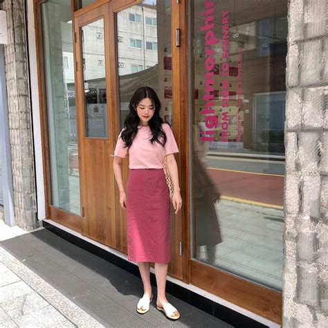 Street style hot girl bán hàng Hàn Quốc tuần qua 10 cách lên đồ chụp OOTD siêu đẹp cho cuối