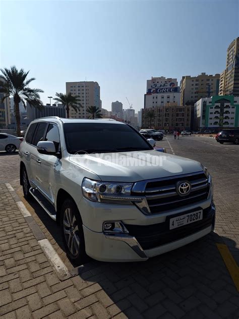 Used Toyota Land Cruiser 5 7L VXR 2018 1578721 YallaMotor